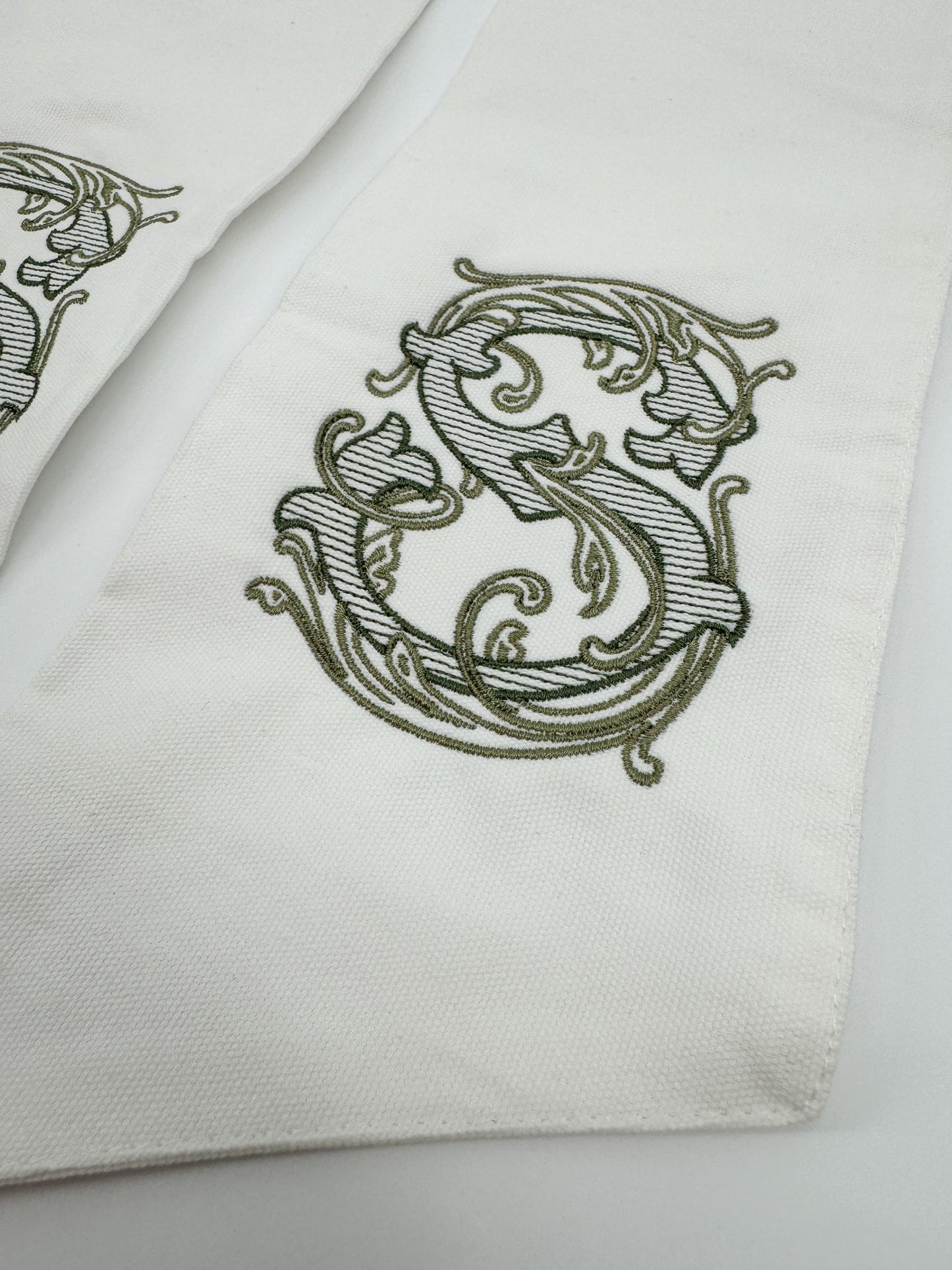 Vintage Vine Wreath Sash