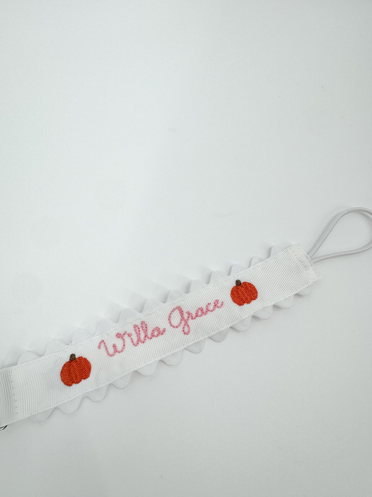 Embroidered Paci Clip - Pumpkins