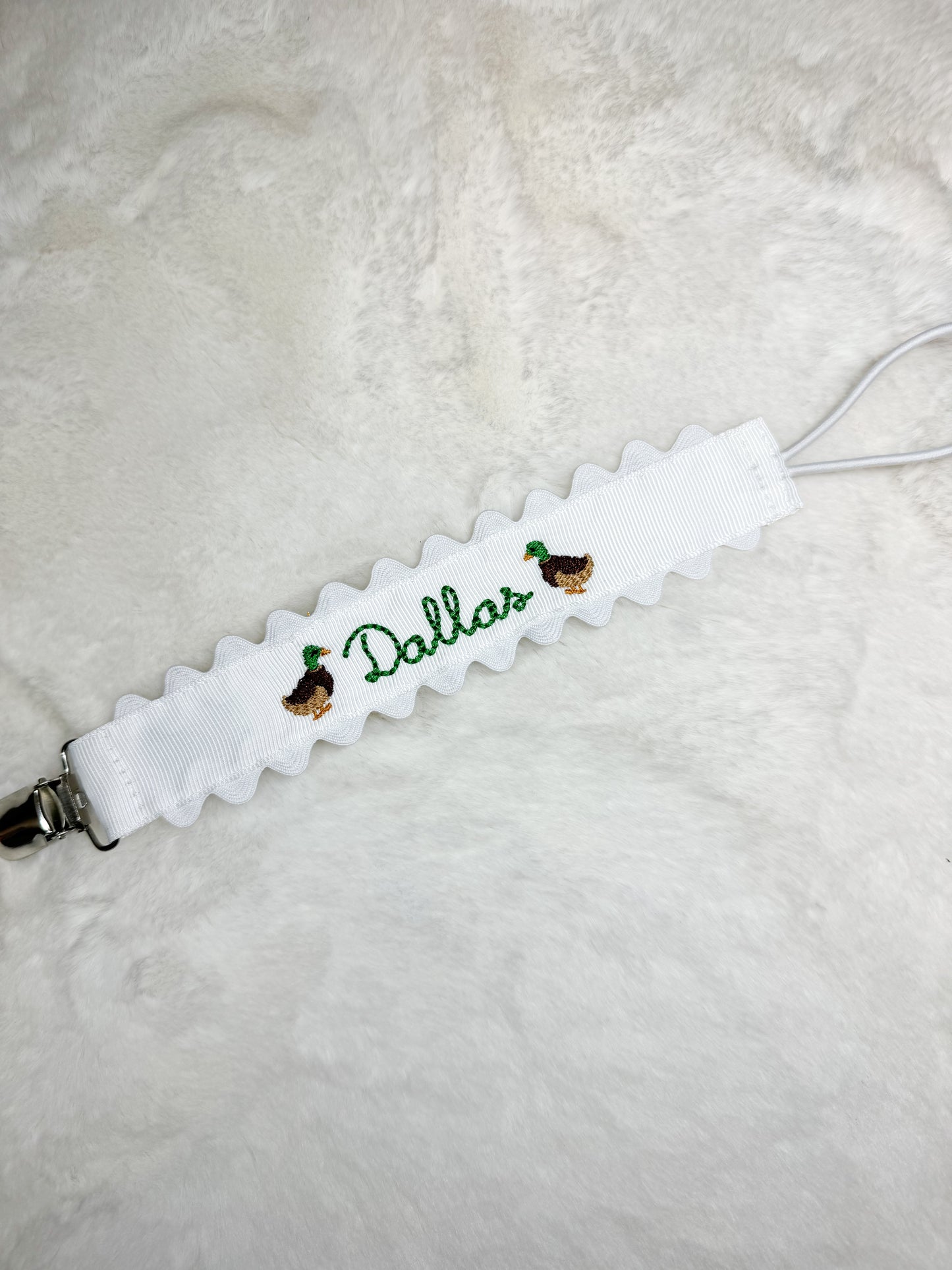 Embroidered Paci Clip - Mini Ducks