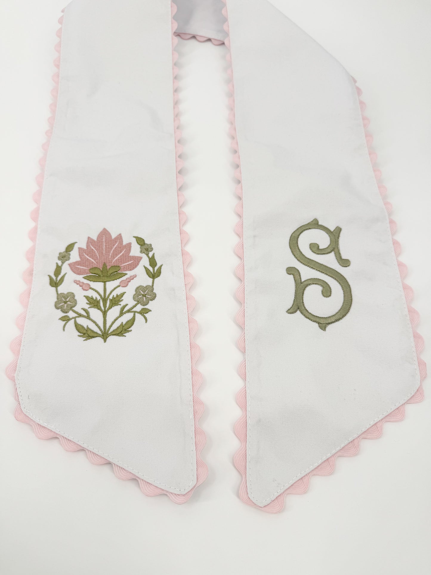 Spring Floral Scallop Wreath Sash