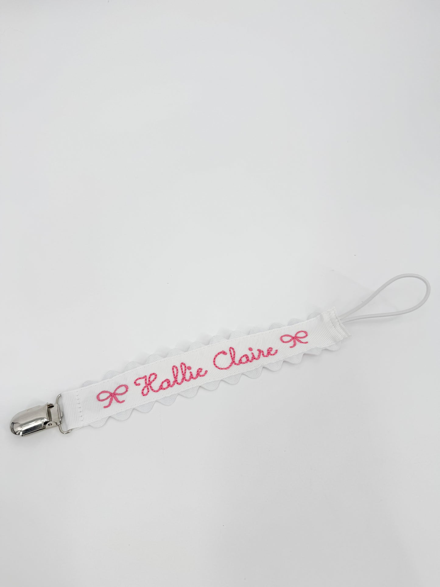 Embroidered Paci Clip - Mini Bows